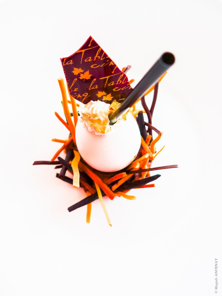 «Nid de Poule» (liqueur cacao et crème montée mahaleb vanille), création à retrouver au déjeuner le dimanche de Pâques (menu 45 € par personne, sur réservation)
