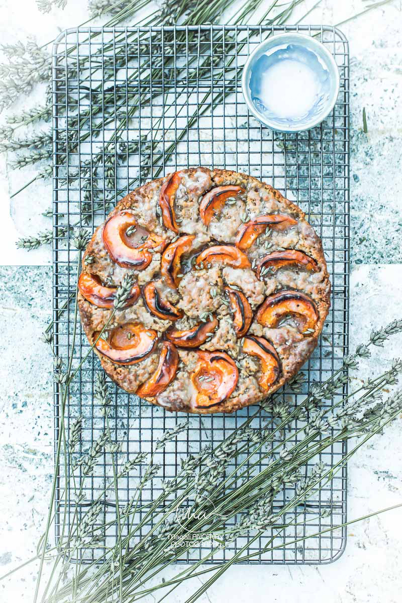 Gateau Aux Abricots Noix Et A La Lavande Quatre Saisons Au Jardin Gateau Aux Abricots Noix Et A La Lavande Quatre Saisons Au Jardin