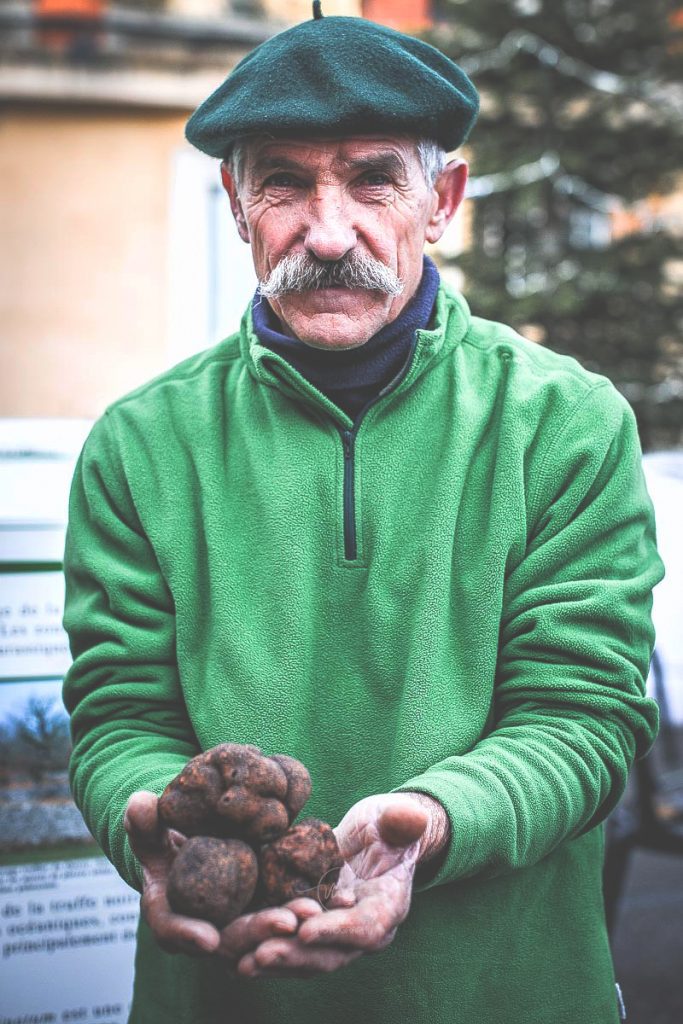 Marché de la truffes Rognes - Magali ANCENAY Photographe Culinaire