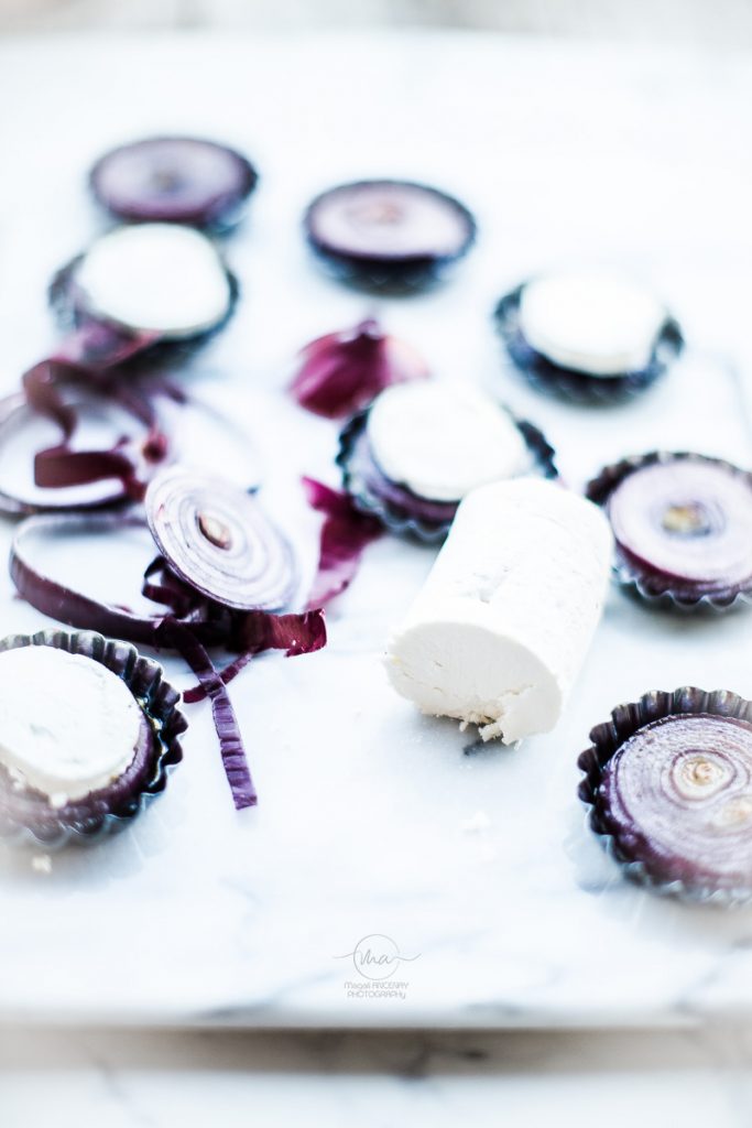 Tartelettes oignon rouge chèvre - Magali ANCENAY Photographe Culinaire