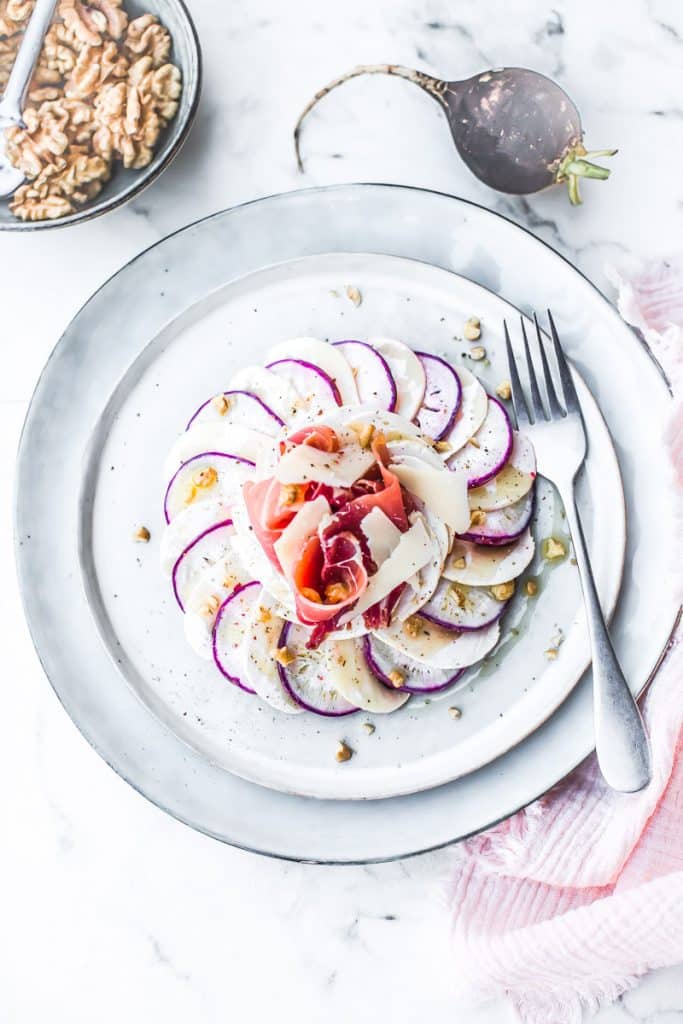 Radis et champignon en carpaccio - Magali ANCENAY PHOTOGRAPHE Culinaire
