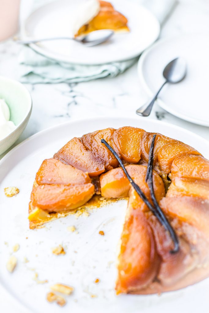 Paul Bocuse et sa Tarte Tatin - Magali ANCENAY PHOTOGRAPHE Culinaire